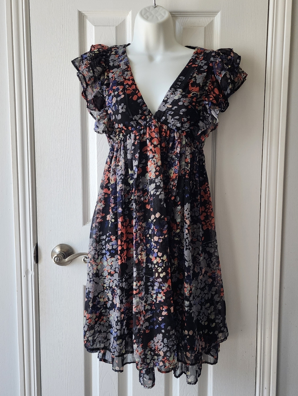 H&M Floral V-Neck Ruffled Sleeve Floral Dress
